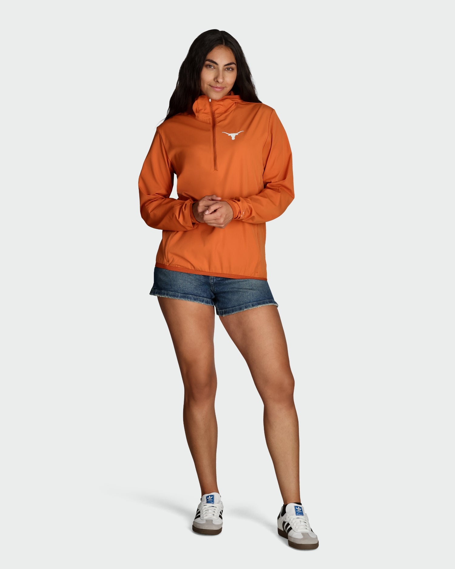 Skyler is 5’7”, wearing a size extra small.