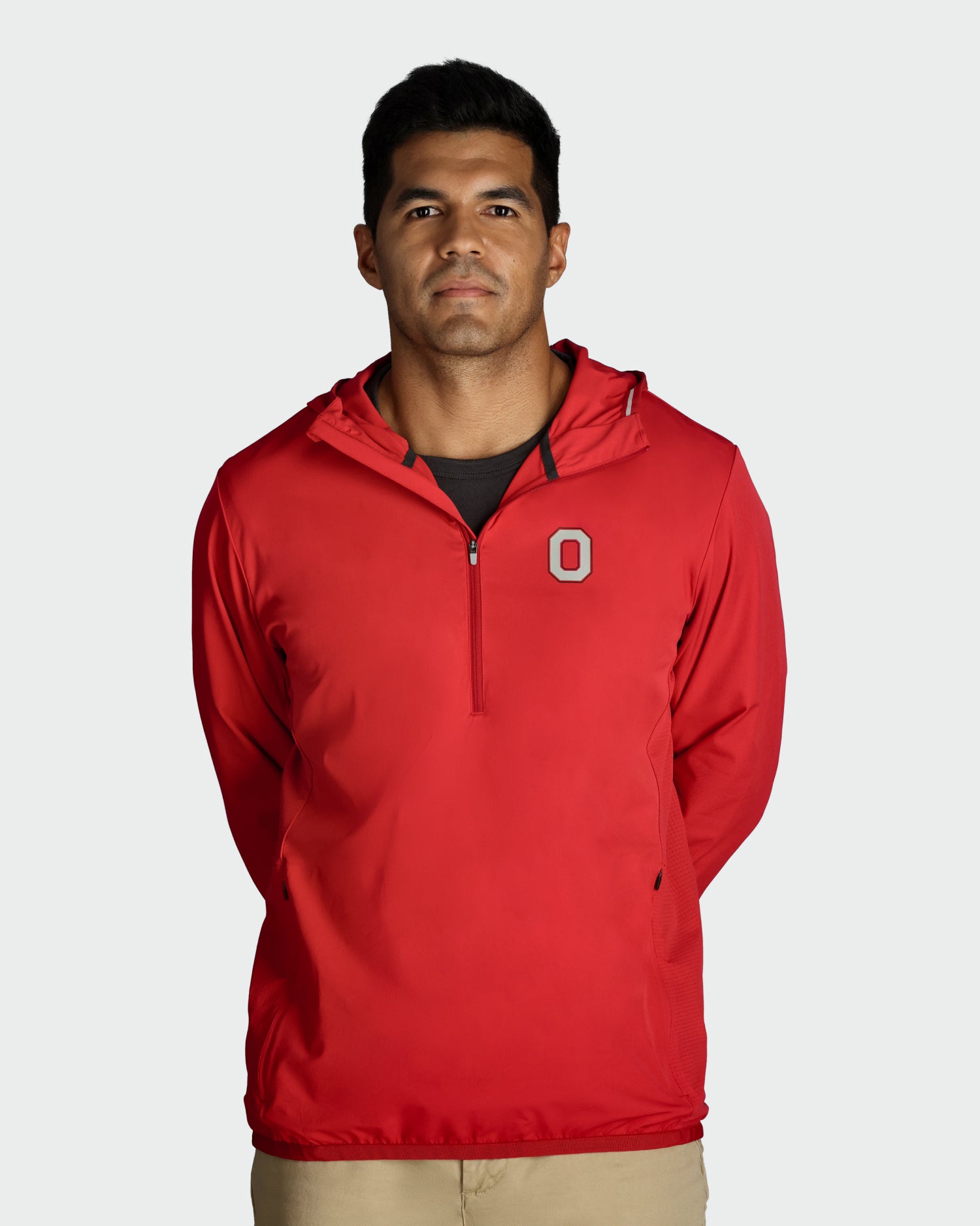 Justin is 5’11”, wearing a size large.