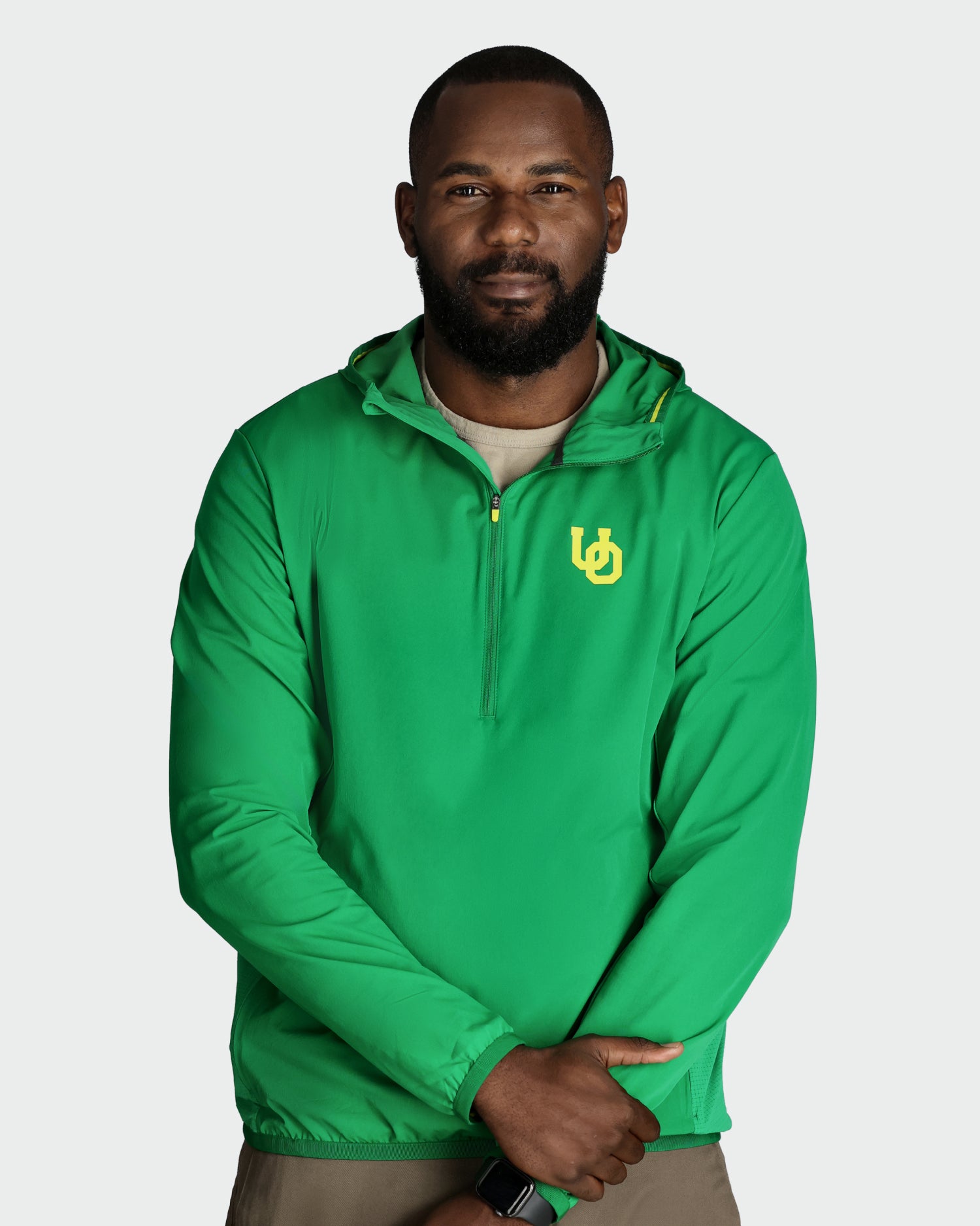 Yoanna is 6’2”, wearing a size large.